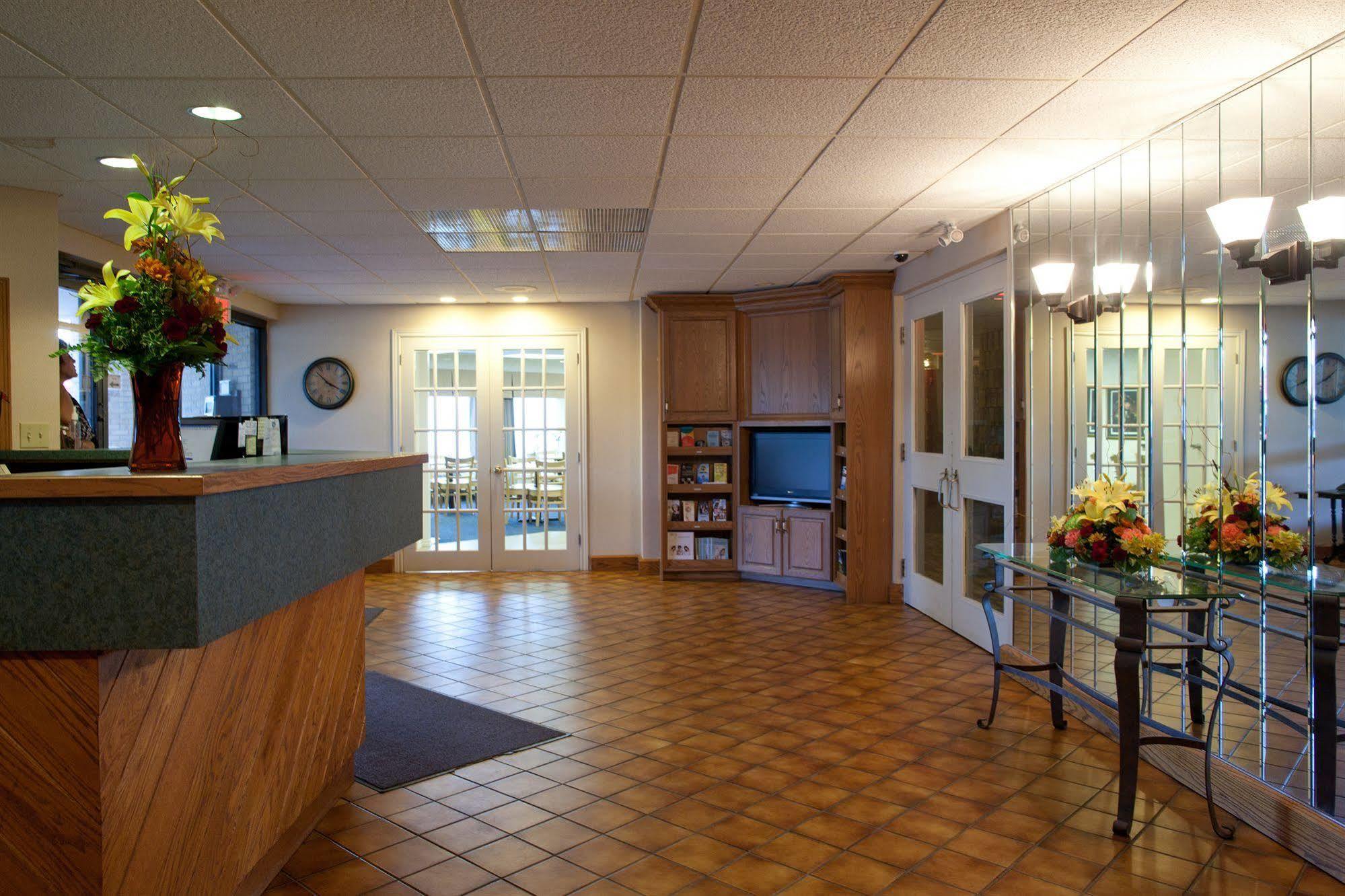Days Inn By Wyndham Sarnia Harbourfront Eksteriør billede