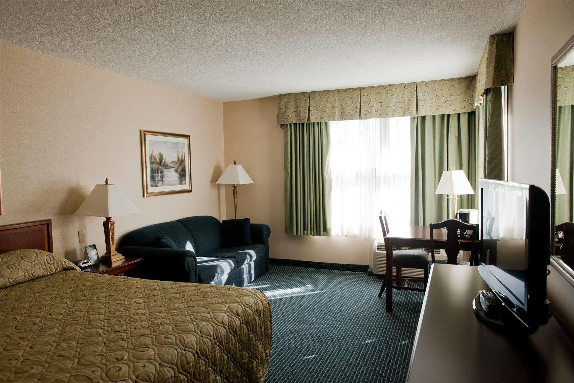 Days Inn By Wyndham Sarnia Harbourfront Eksteriør billede